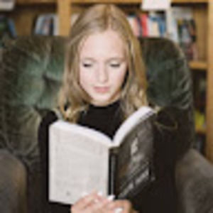 Meet your Posher, Abigail